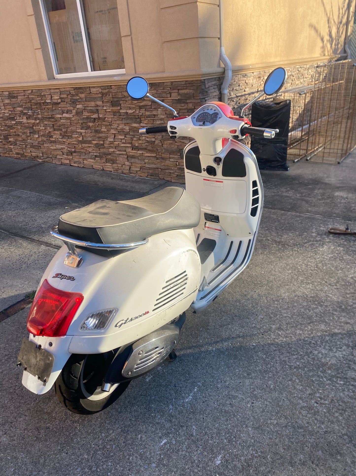 White/Red Vespa Super Scooter