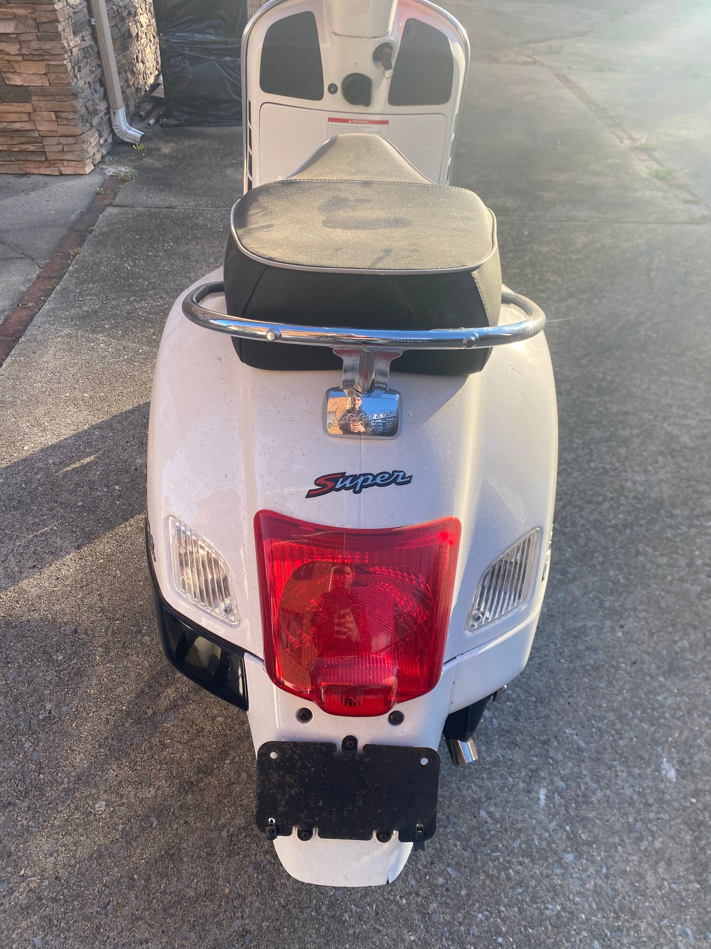 White/Red Vespa Super Scooter